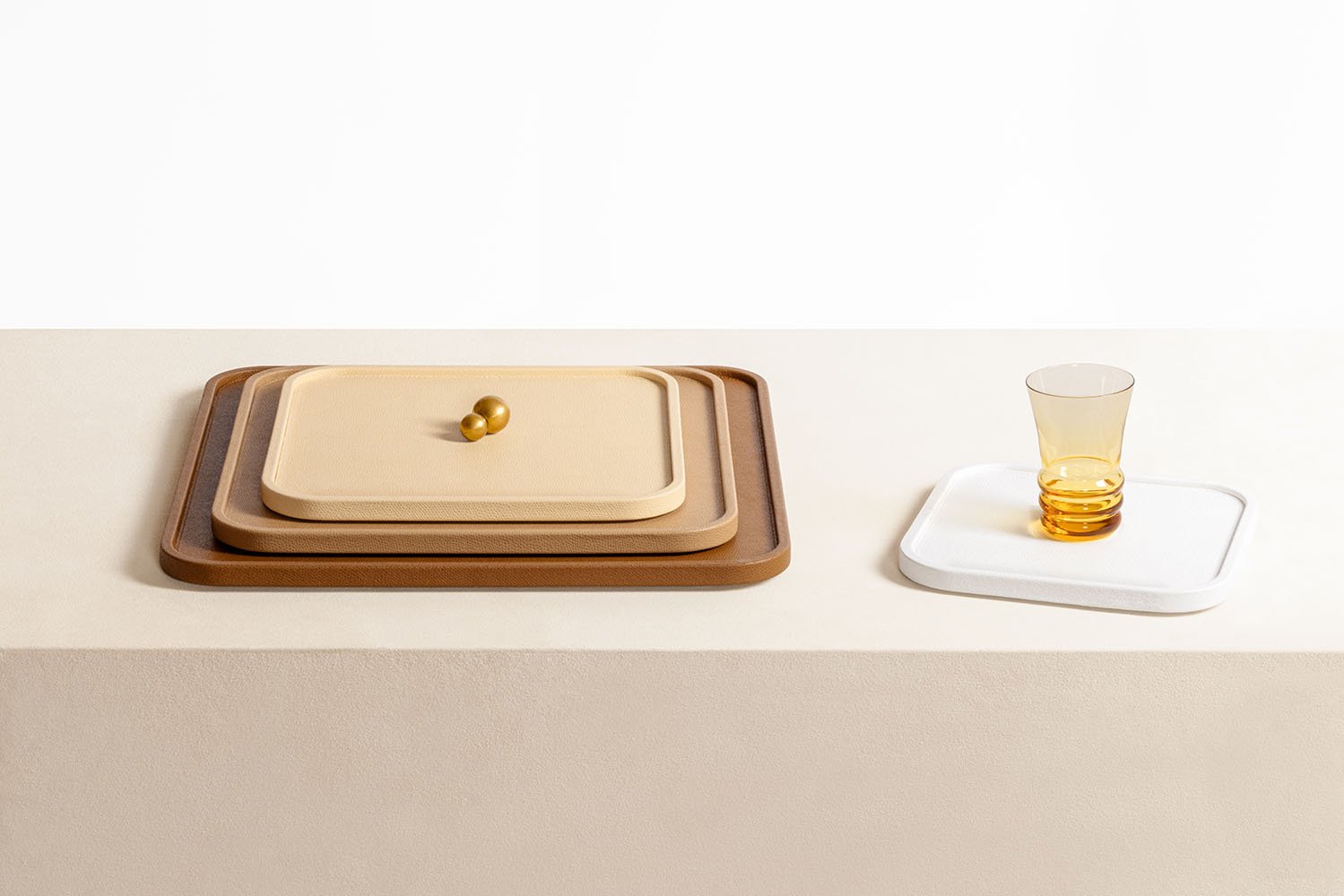 Arcobaleno leather trays by Giobagnara